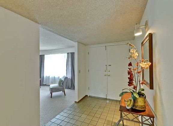 3rd image of 198 Tulip Blossom Ct