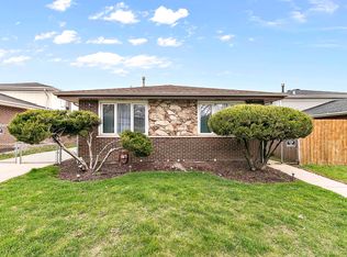 158 E 122nd Pl, Chicago, IL