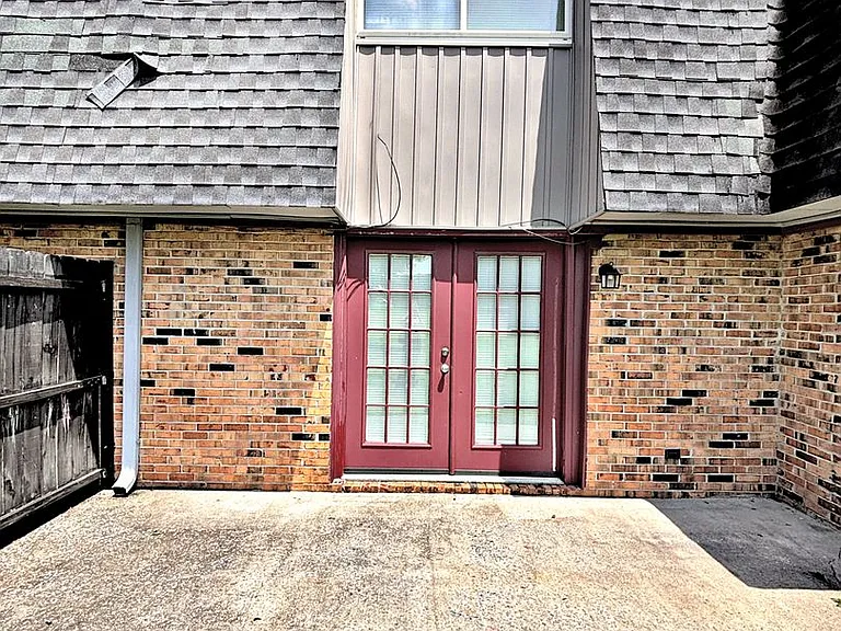 Avalon Cove Townhomes — Photo 40