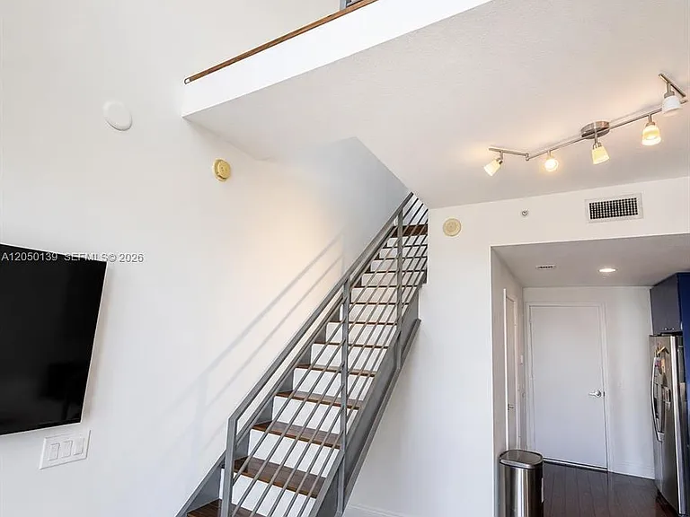 60 SW 13th St #2613 — Photo 4