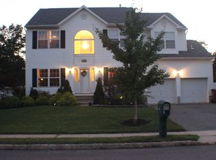 125 Manhattan Ave, Bayville, NJ 08721