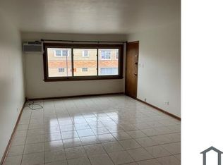 3950 W 85th St #2E, Chicago, IL 60652