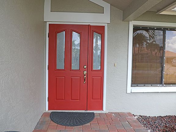 5th image of 4902 SW 26th Pl