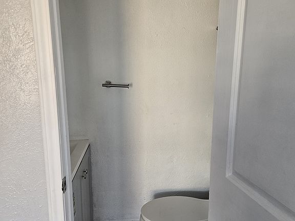 5th image of 475 Pittman St