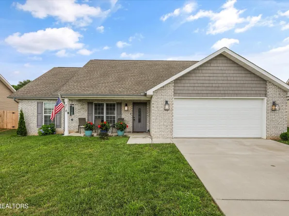218 Horton Ln, Maryville, TN 37803