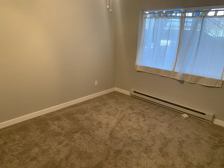 1380 Main St — Photo 5