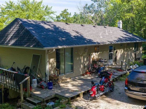 98 Round Table Dr, Camdenton, MO 65020