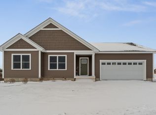 414 Commodore Dr, Vergennes, VT 05491