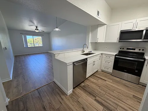8274 Key Royal Cir Photo 1