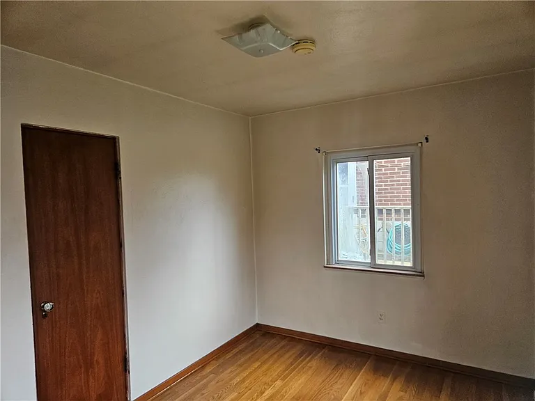 706 Upston St #FRONT — Photo 20