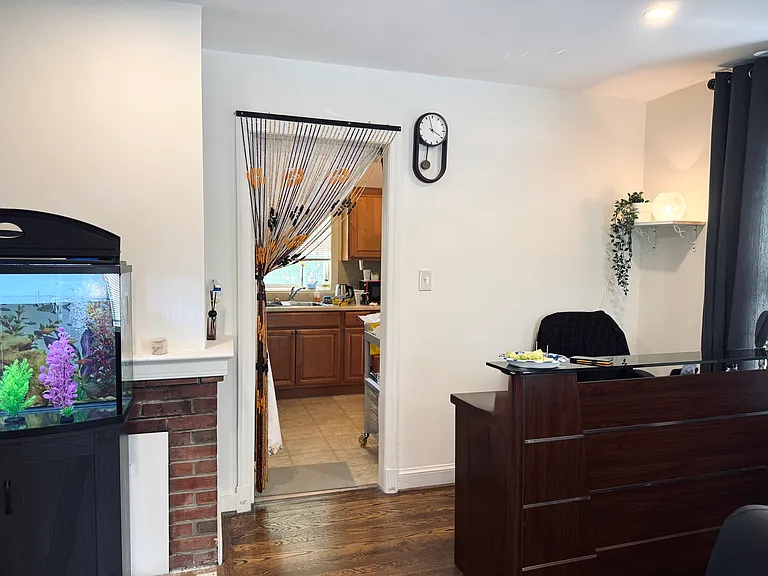 1103 Edmonston Dr — Photo 3