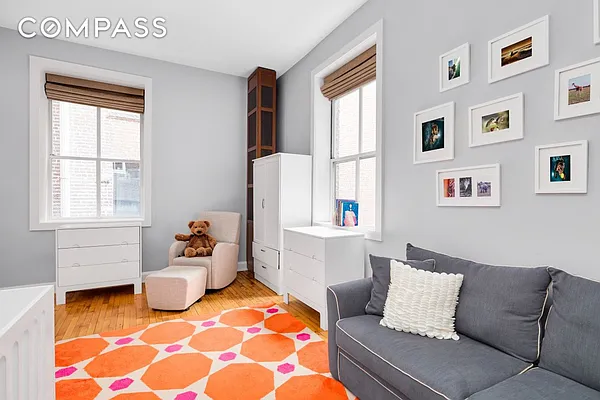 Rented by Compass | media 31