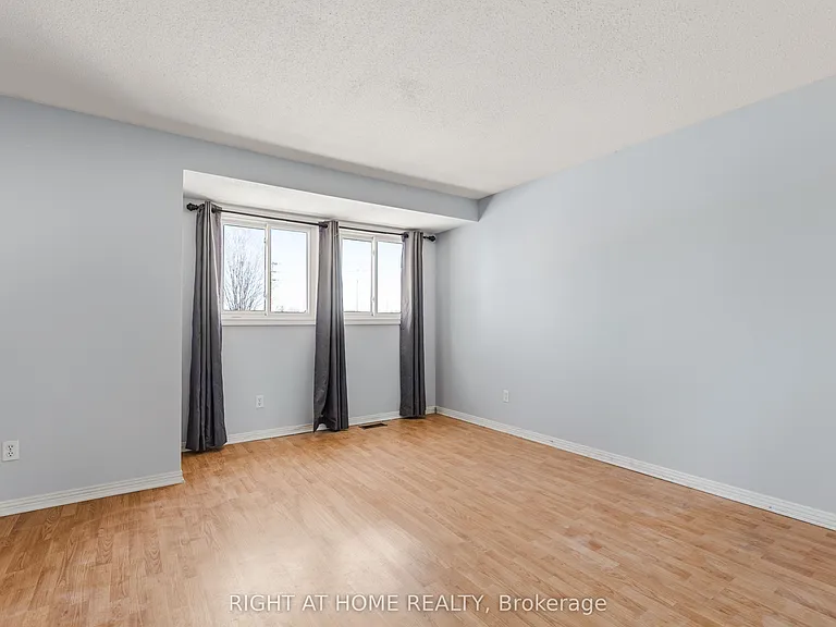 4338 Meadowvale Ln — Photo 11