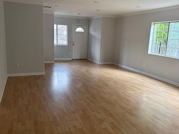 Loving room from west side