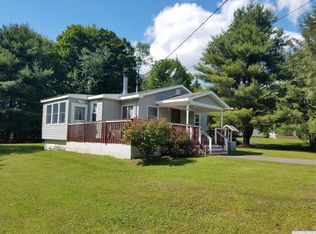 12 Maplewood Ave, Windham, NY 12496