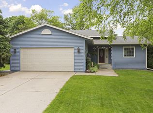 1300 Peterson Dr, Northfield, MN 55057