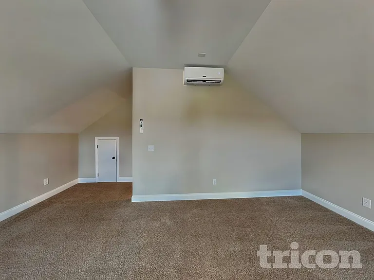 223 Fieldstone Ln — Photo 16