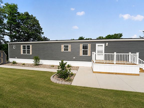 Exterior Image-2-Mansion 81 Fohl Village