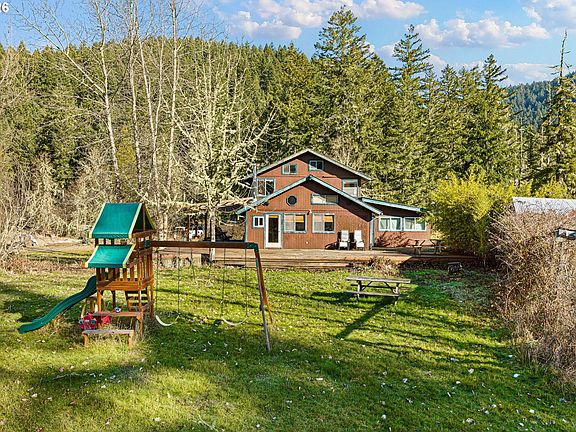 2nd image of 80181 Lost Creek Rd