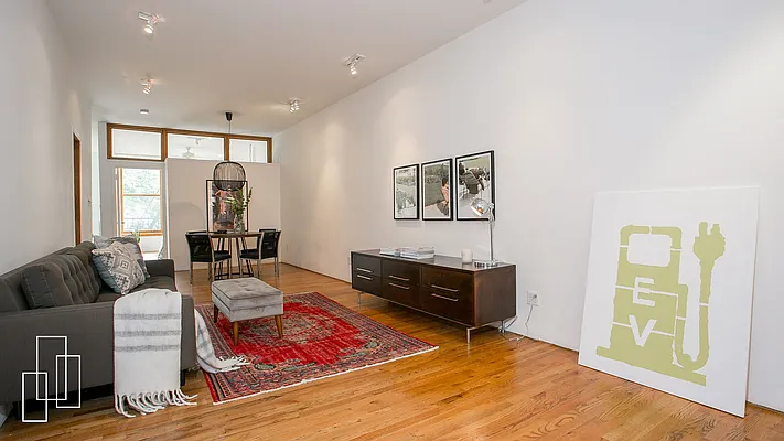 Sold by Garfield Realty  | media 12