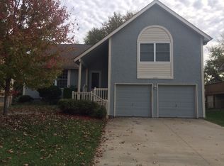1500 S Sioux Dr, Olathe, KS 66062