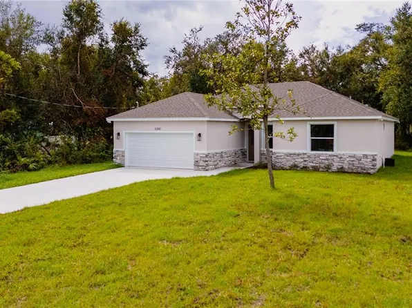 2202 Spruce St, Deland, FL 32724