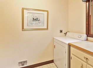 6812 Antrim Rd, Edina, MN 55439