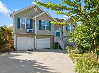 35 Lawson Ridge Rd, Leicester, NC 28748