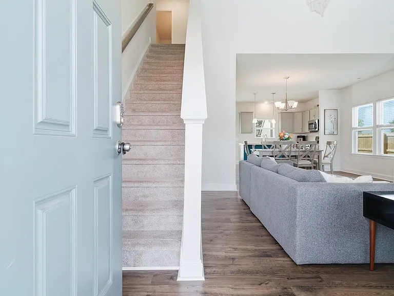 104 Harvest Bluff Ln — Photo 2