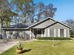 412 Shawnee Dr, Montgomery, TX 77316