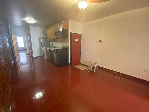 2nd image of 1071 1st Ave APT 4S