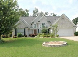 5641 Newberry Point Dr, Flowery Branch, GA 30542