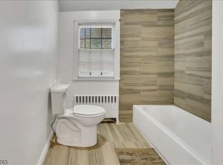 37 Ireland Ave, Edison, NJ 08837