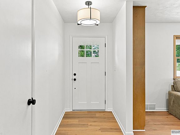 3rd image of 8057 Dupont St