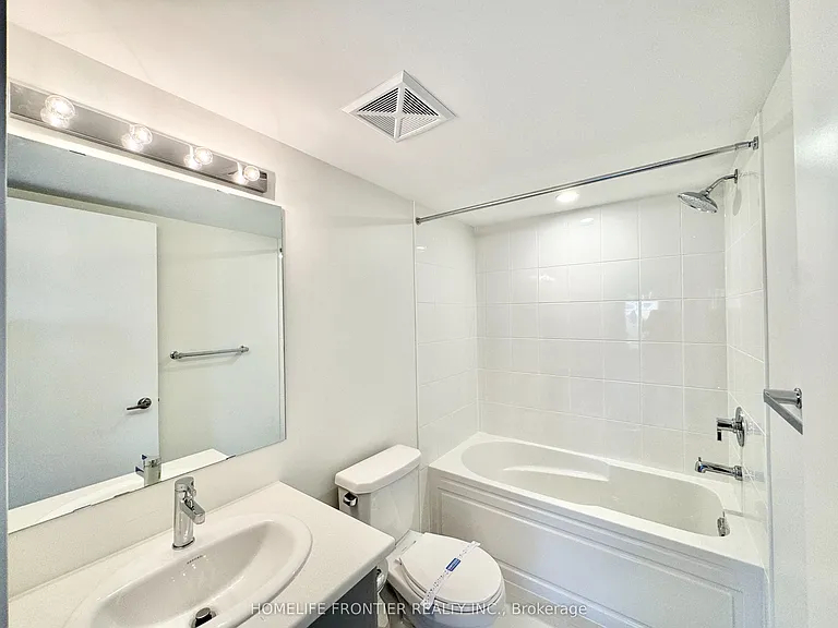 3538 Colonial Dr #19 — Photo 2