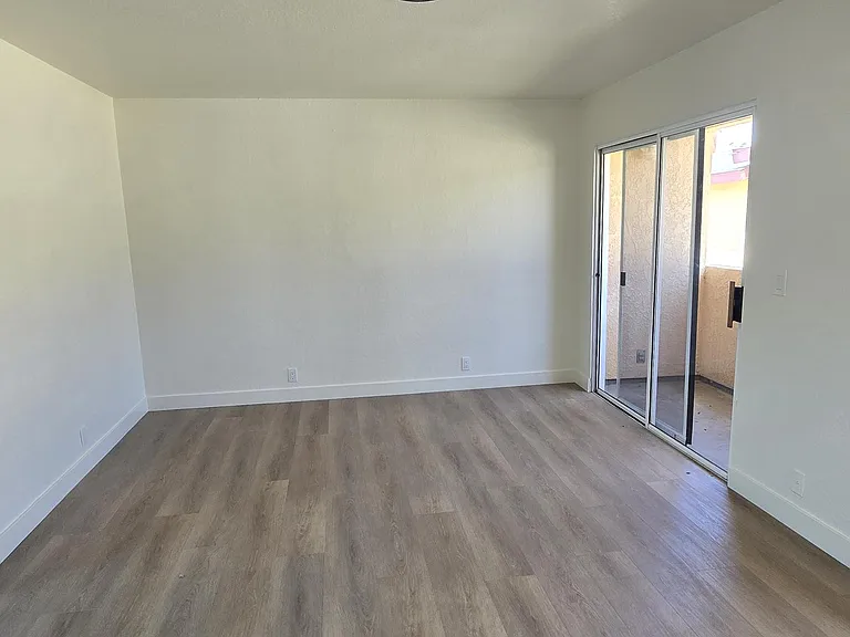 827 W Upland Ave #4 — Photo 6