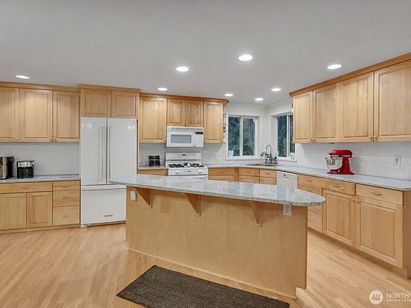 5th image of 10809 150th Street Ct E