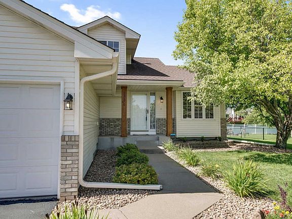 3rd image of 13475 Basswood Ln