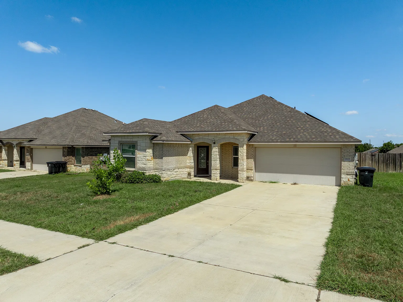 6117 Verde Drive - 1 — Photo 2