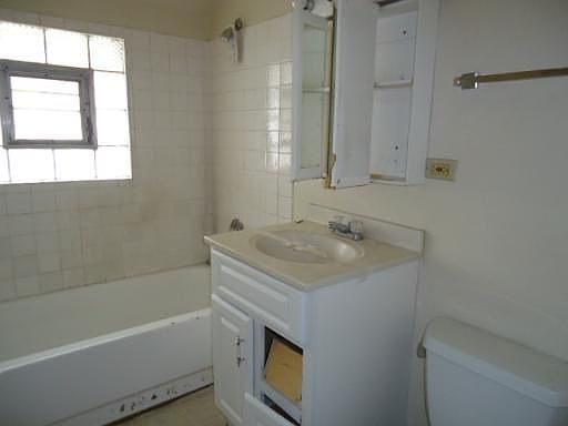 4th image of 323 E Franklin Ave #1