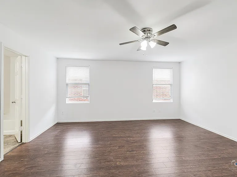 13262 Cleburne Dr — Photo 14