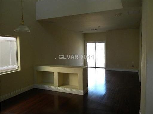 4th image of 1714 Spotted Wolf Ave