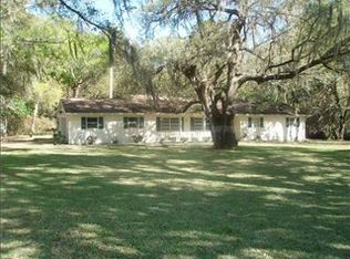 5832 Frontier Dr, Zephyrhills, FL 33540