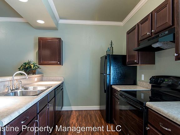 2nd image of 105 Village Dr APT 2