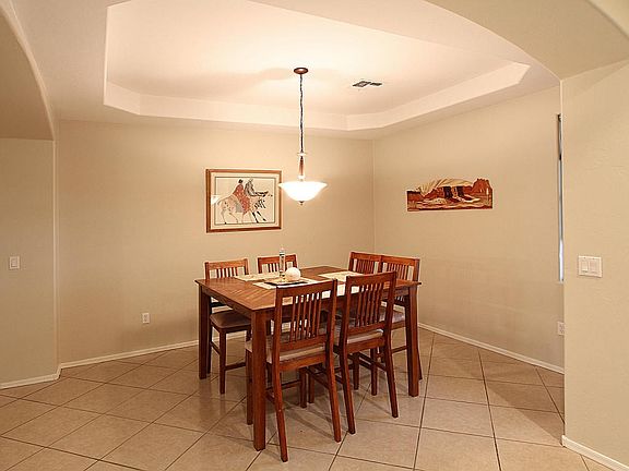 3rd image of 701 E Blue Mesa Pl