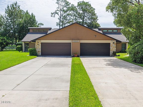 2nd image of 210 Sage Brush Trl