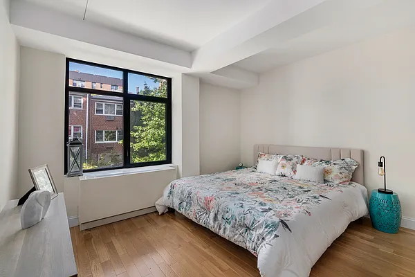 Sold by Julia B Fee Sotheby's International Realty | media 9