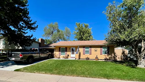 4422 S Beech Way Photo 1