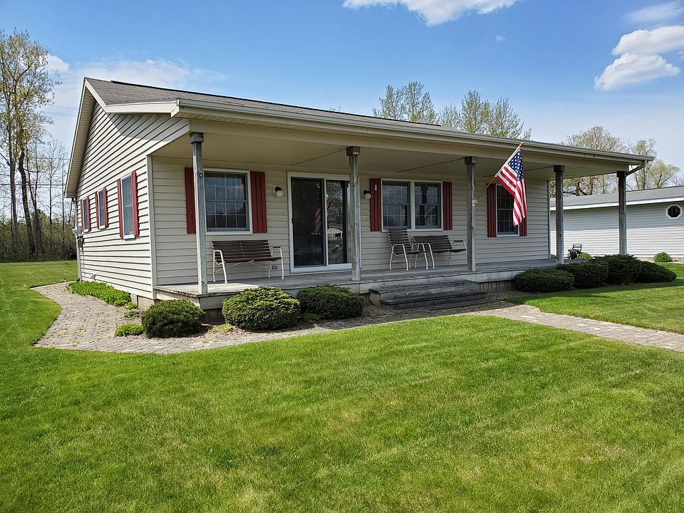 1st image of 474 Ottawa Ln
