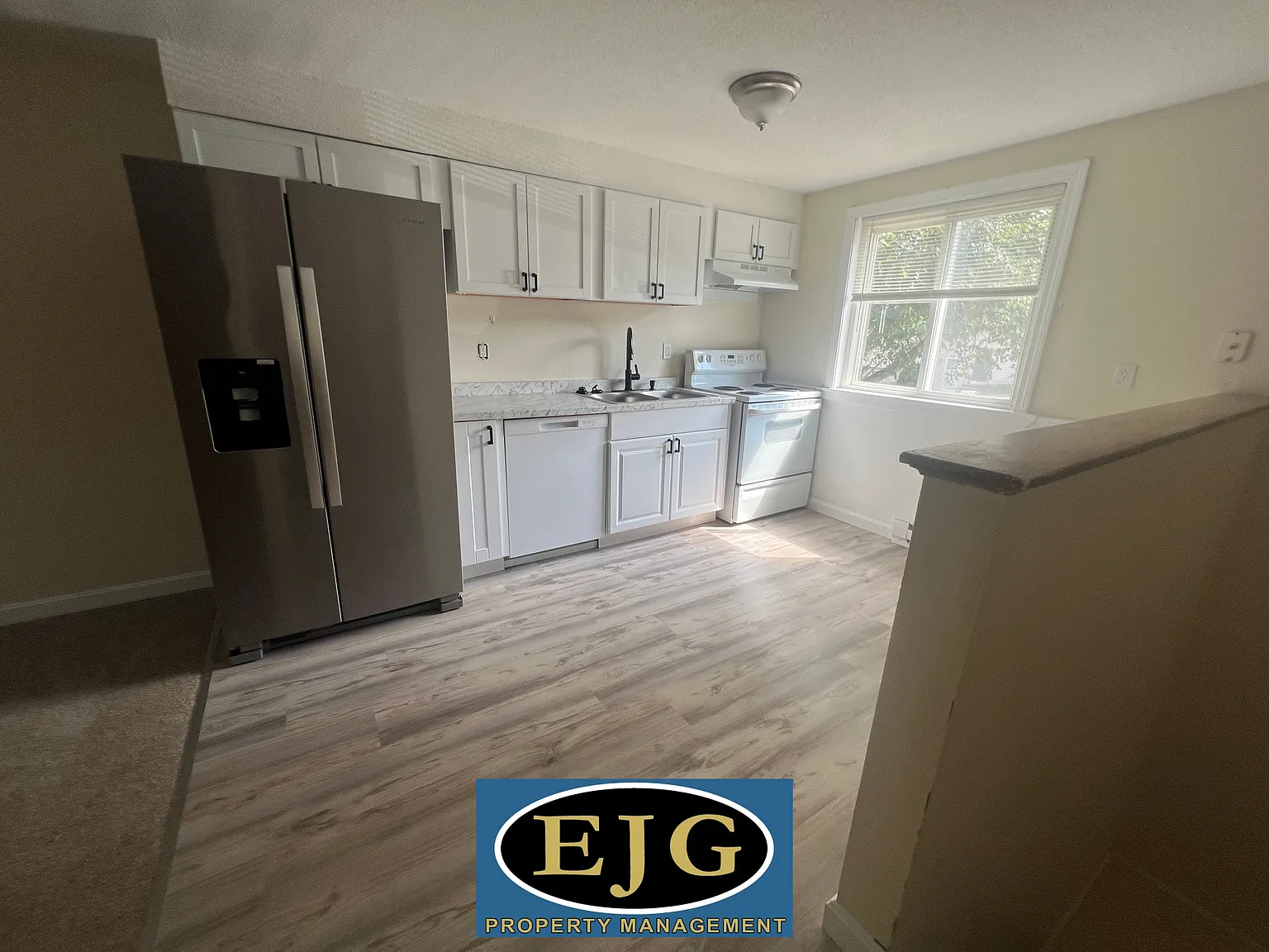 2 bed, 800 sqft, $1,700 — Photo 1